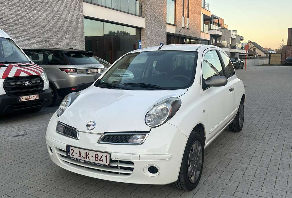 Nissan 1.2i Visia
