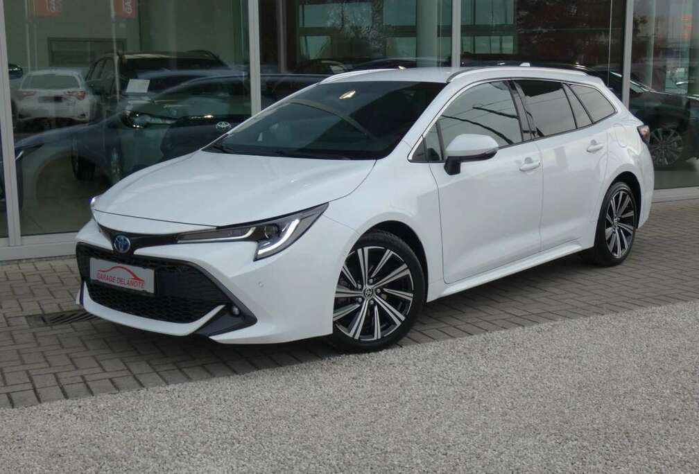 Toyota 1.8 Hybrid STYLE +Trekhaak +Half LEDER +Parkeersensor V&A +Dodehoek +Zetelverwarming +Carplay
