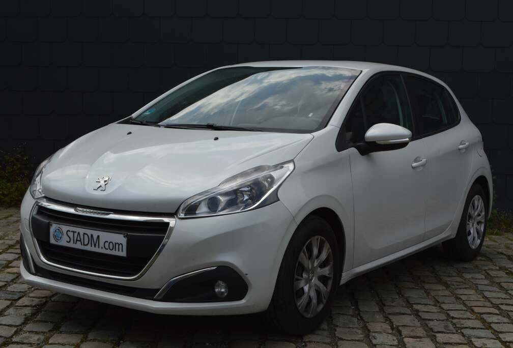 Peugeot 208 1.6 BlueHDi Allure CARNET CARPASS NAVI SENSOR