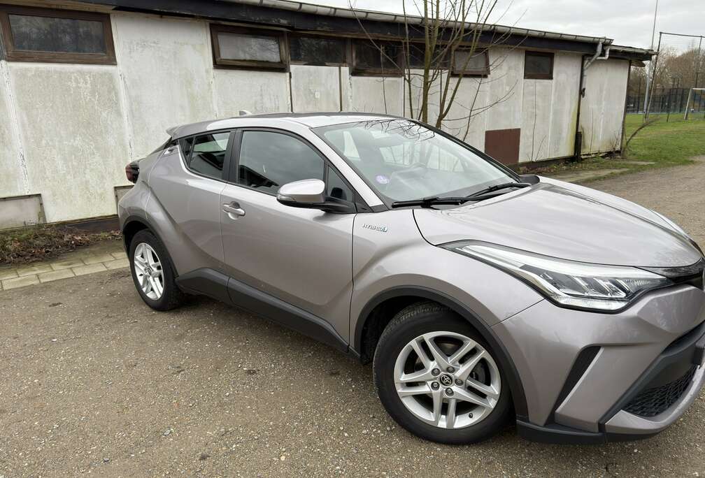 Toyota Hybrid Lounge