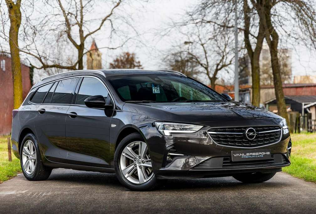 Opel Sports Tourer 2.0 D Elegance * Camera * Pano * LED