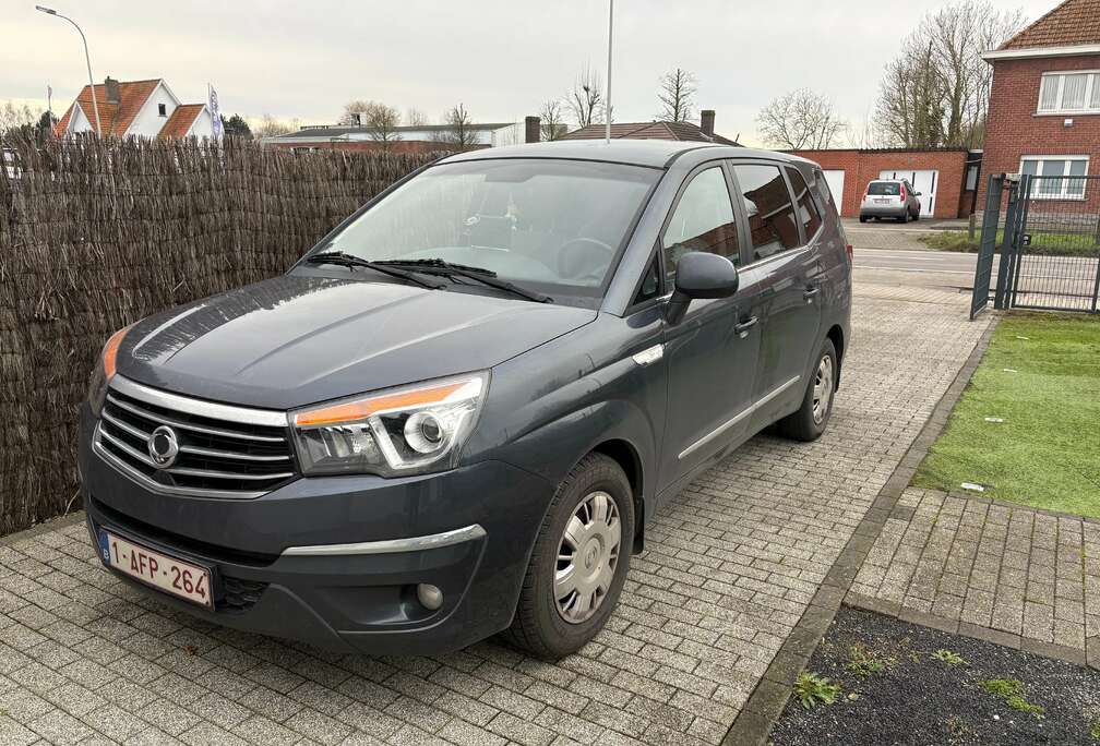 SsangYong Rodius+2.2+e-XDi220+Sapphire