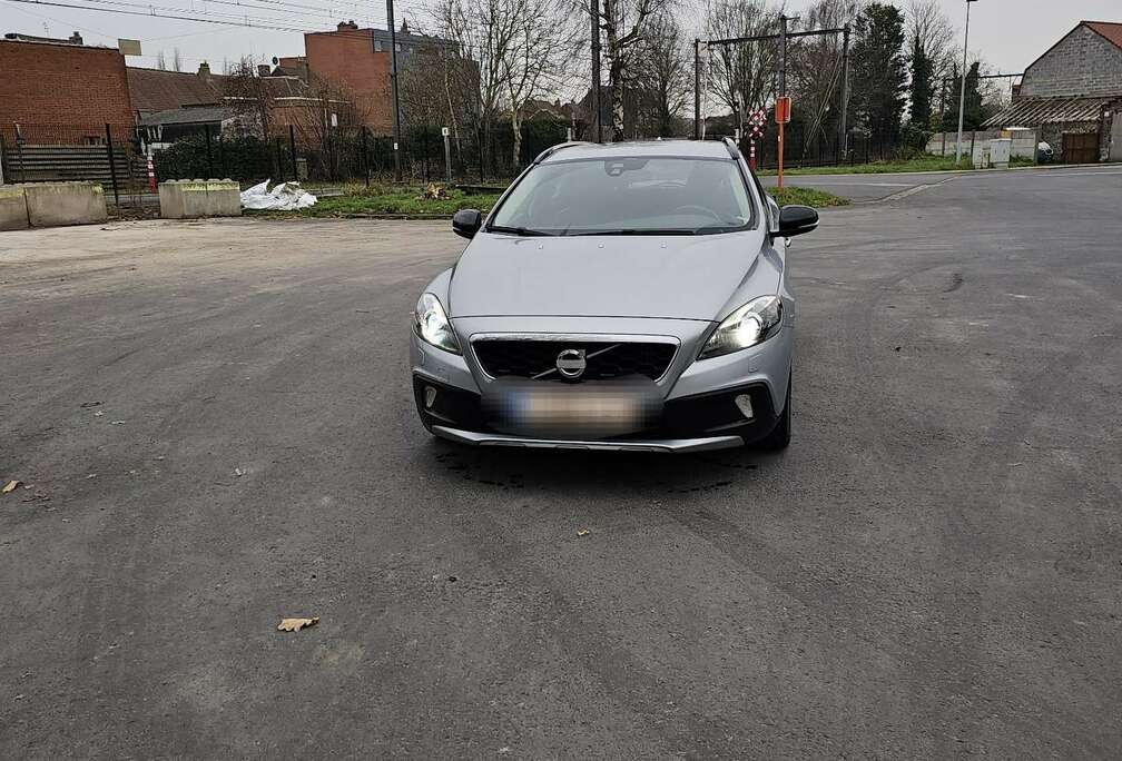 Volvo V40 Cross Country D3 Geartronic Summum 2013