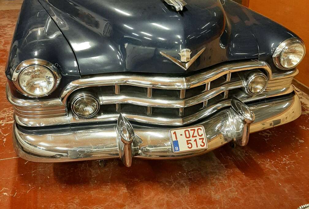 Cadillac Sedan