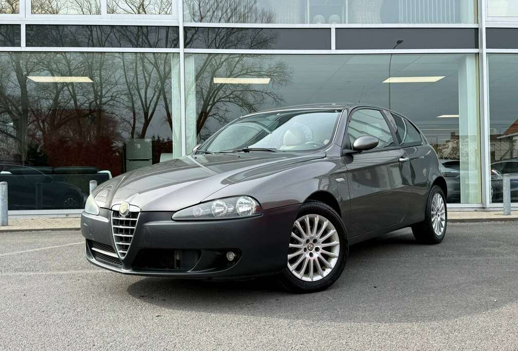 Alfa Romeo 1.9 JTD Black Line / AIRCO / LEDER / CRUISCONTROL/
