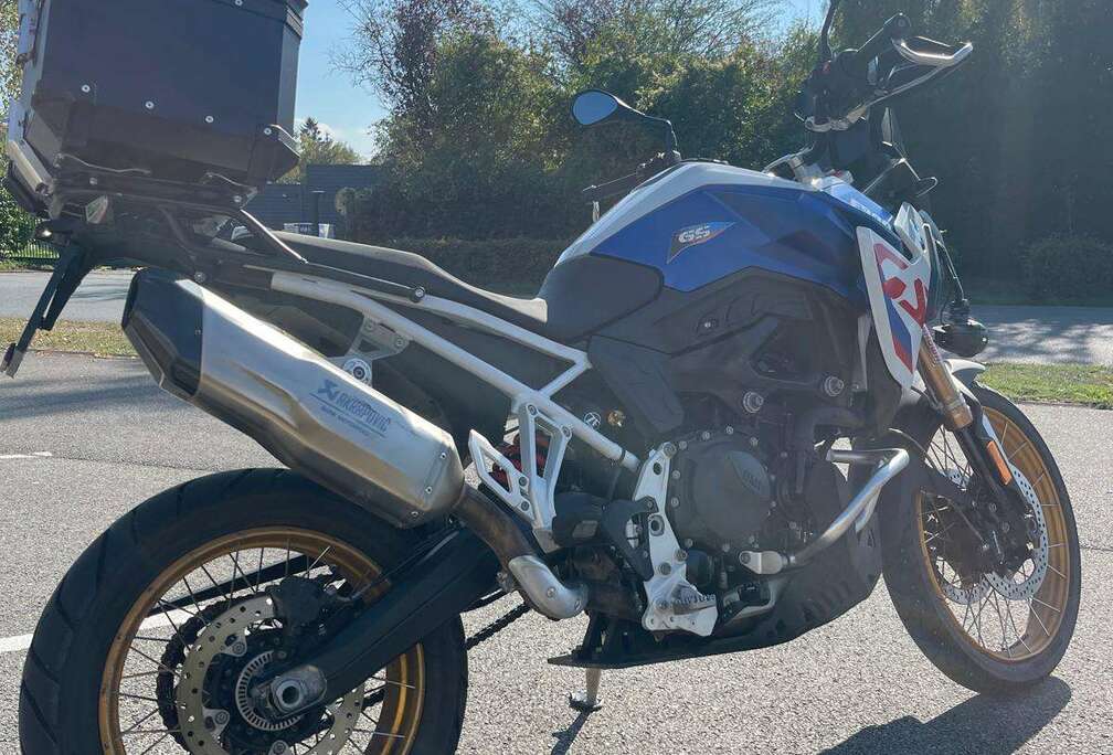 BMW F 900 GS MG90