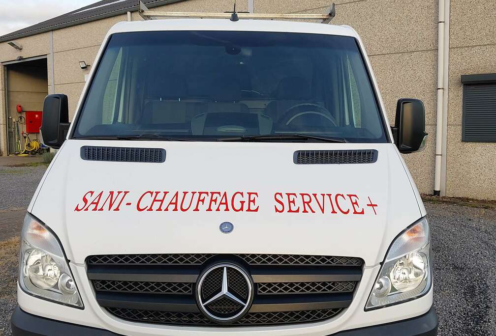 Mercedes-Benz L2 H1 216 cdi