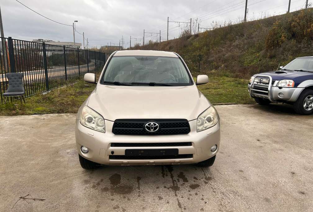 Toyota 2.0i VVT-i 16v VIP
