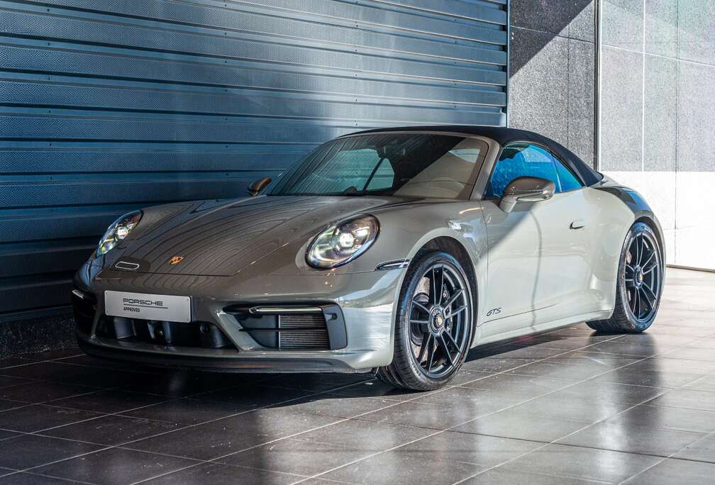 Porsche 911 Carrera 4 GTS Cabriolet