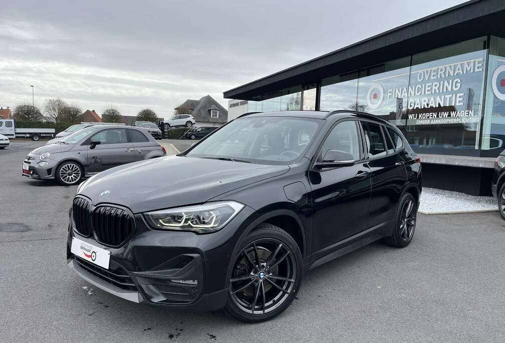 BMW 1.5iA xDrive25e/1eig/54000km/led/nav/cruise/pdc