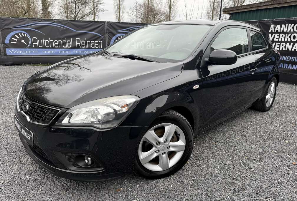 Kia Pro_Cee\'d 1.4i LX ISG, Airco, Pdc + 12m Garantie