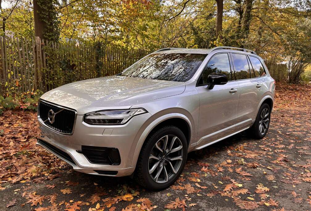 Volvo XC90 D5 AWD INSCRIPTION 7 SEATER BLACK DETAILS