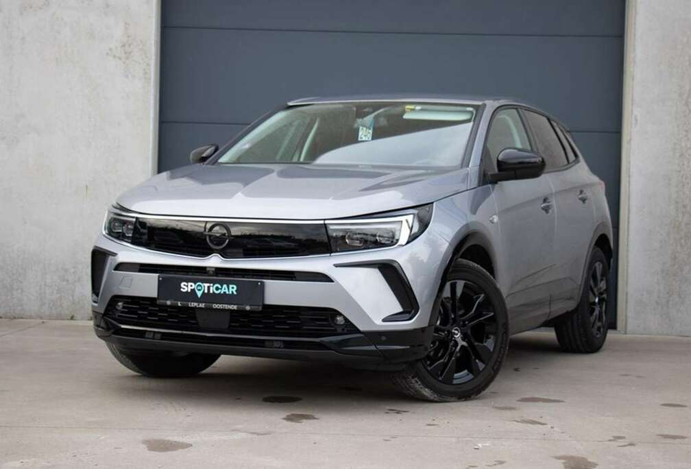 Opel GS 1.2 AT8 130PKCAMERASENSORENNAVI