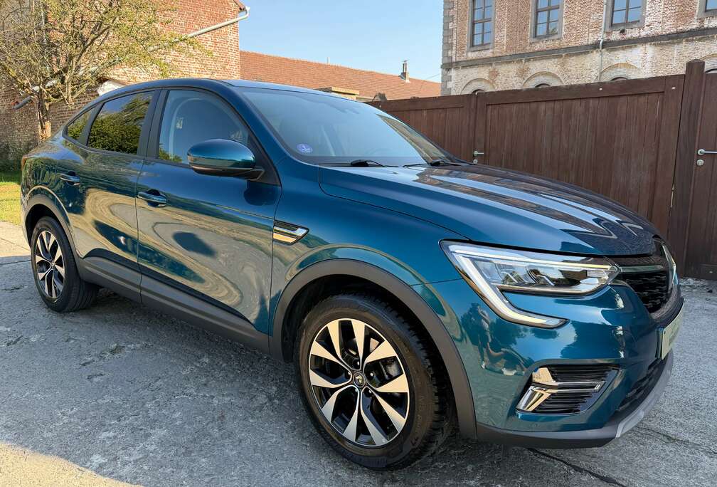 Renault E-TECH 1.6i *CAMERA*CARPLAY*CRUISE*