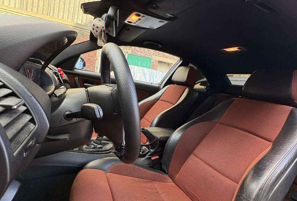 BMW 120d 163 ch Luxe A