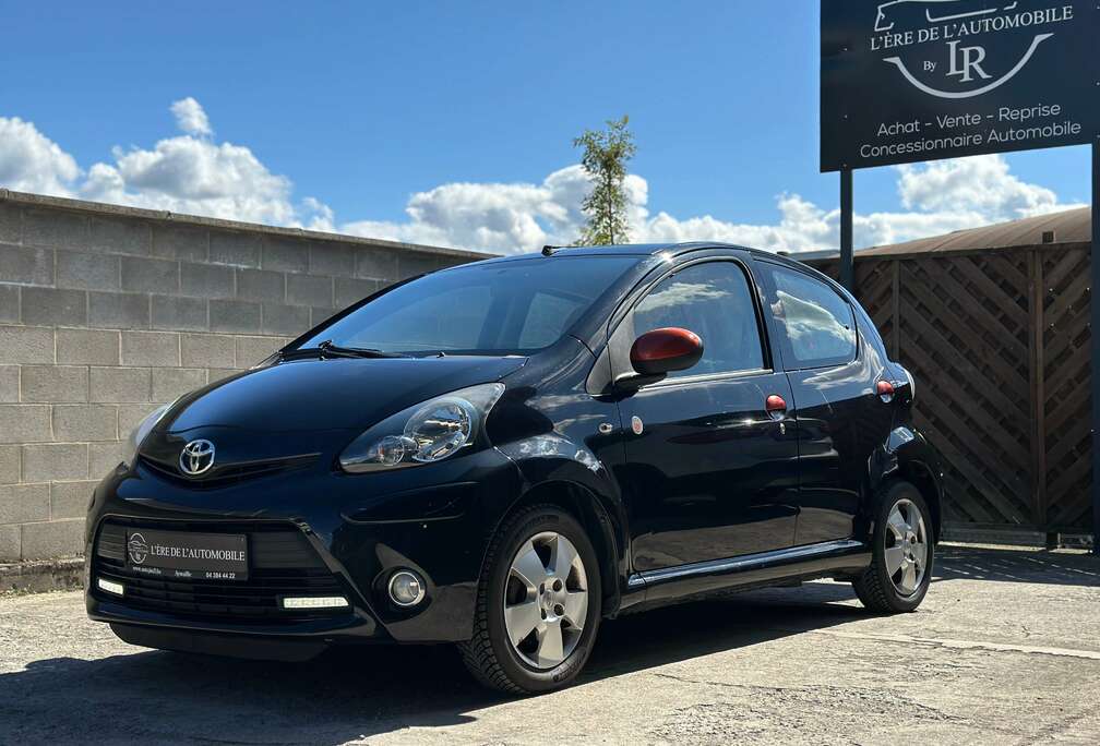 Toyota 1.0i Color Edition * CLIM * JANTES ALU * BLUETOOTH * 5P
