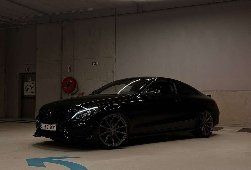 Mercedes-Benz 4-Matic Coupe