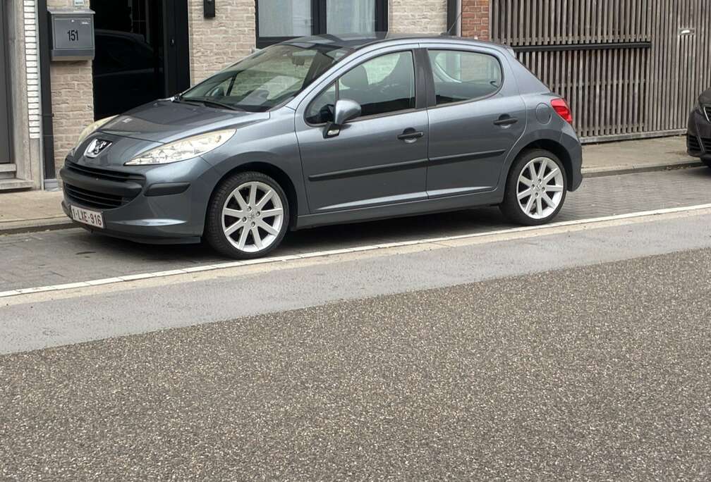 Peugeot 1.4i X-Line