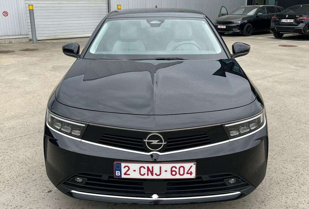 Opel Astra 1.2 Turbo Elegance
