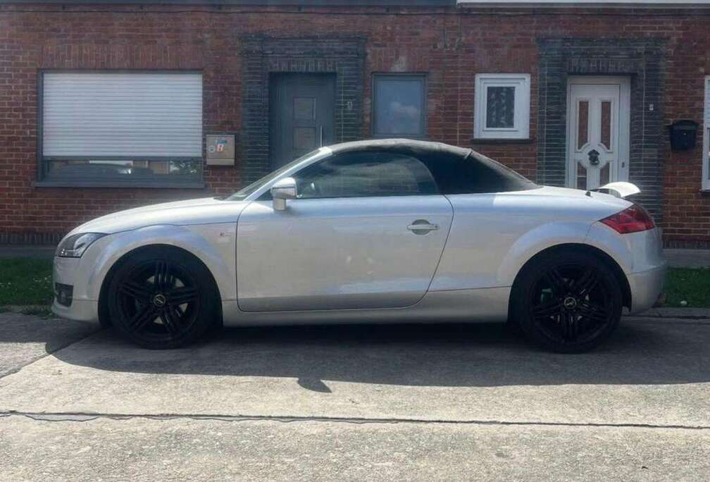 Audi TT Roadster 2.0 TFSI