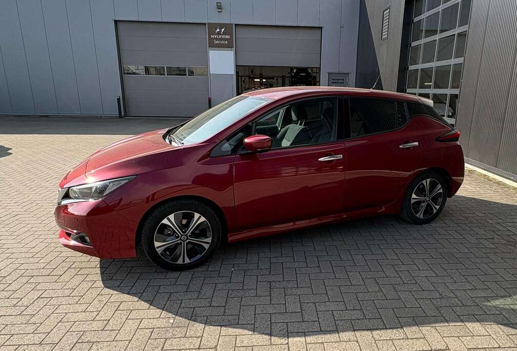 Nissan Leaf 40 kWh Tekna (EU6.2)