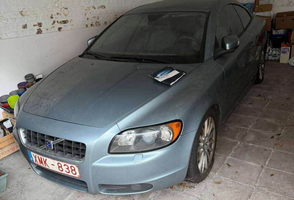 Volvo C70 CABRIO * FINITION MOMENTUM * CAPT ARR * SG ELECT * 187 X 42*