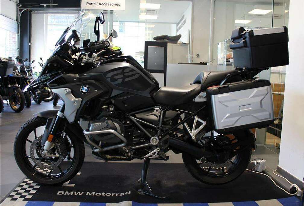 BMW 0