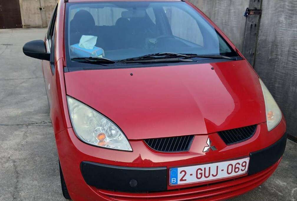 Mitsubishi Colt 1.5i Hot