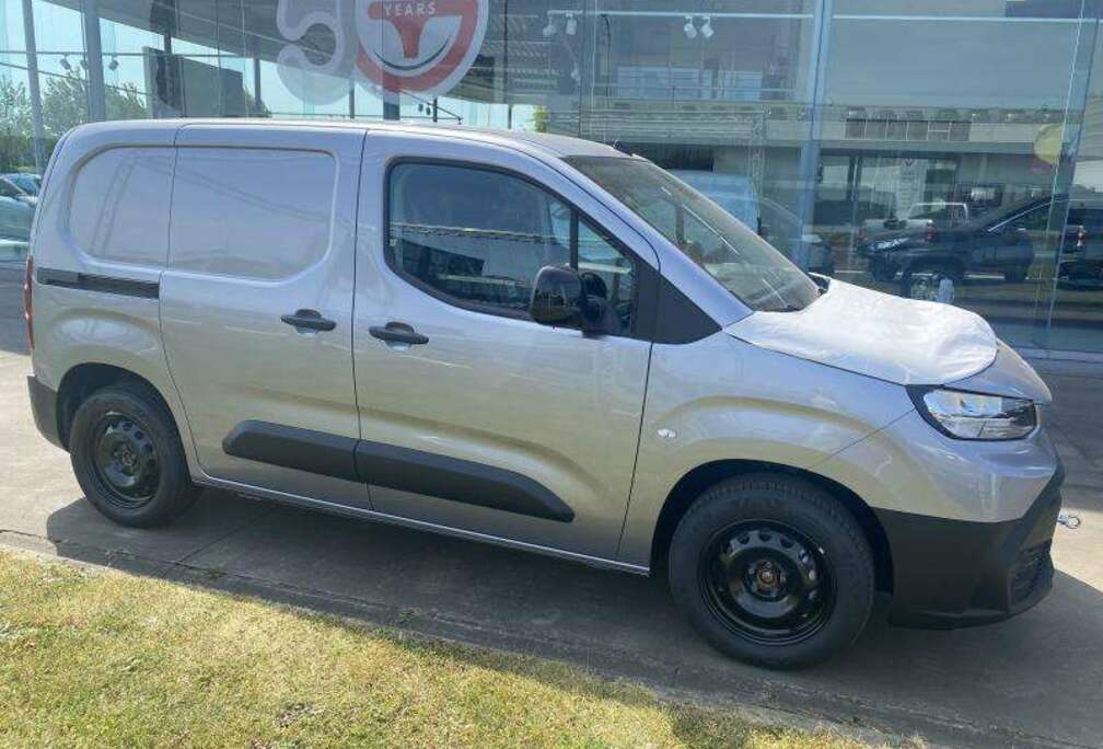 Toyota SWB 1.2L Petrol MT Comfort Car