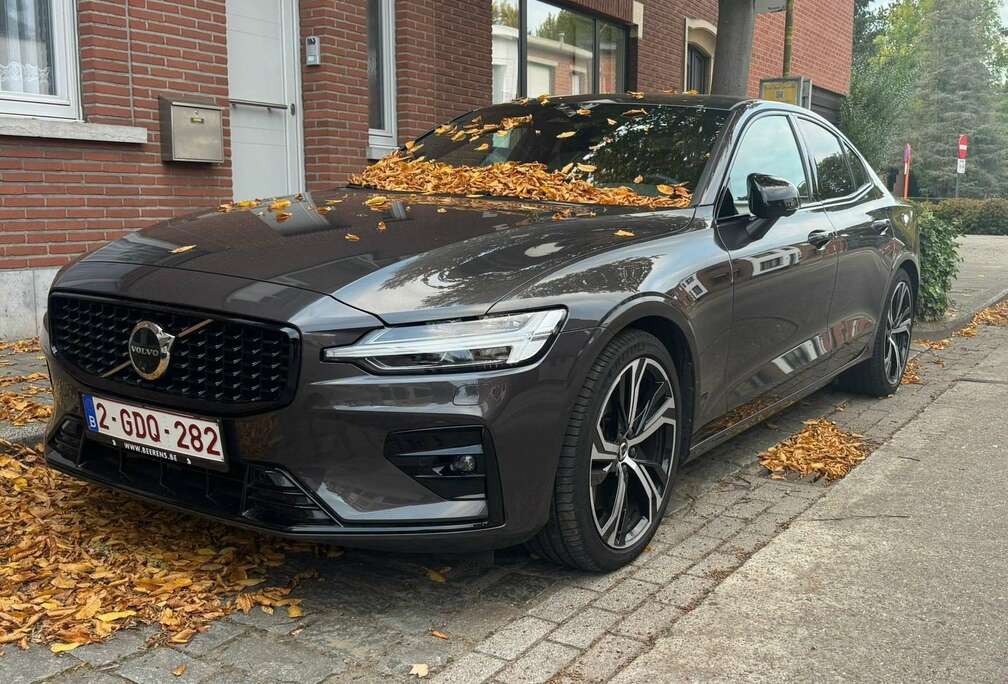 Volvo Volvo S60 R AWD B5 Mild-Hybrid Ultimate Dark