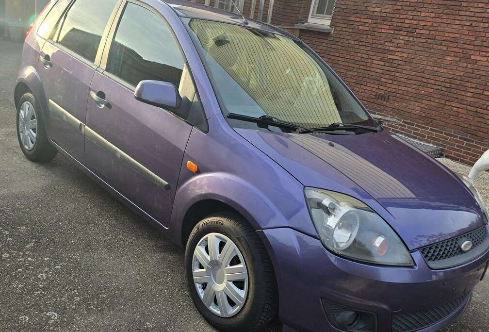 Ford Fiesta 1.3 Ambiente