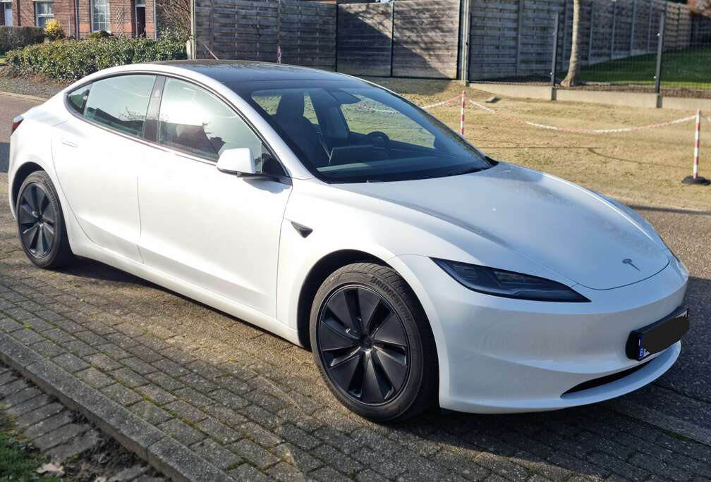 Tesla Model 3 55 kWh Standard Plus