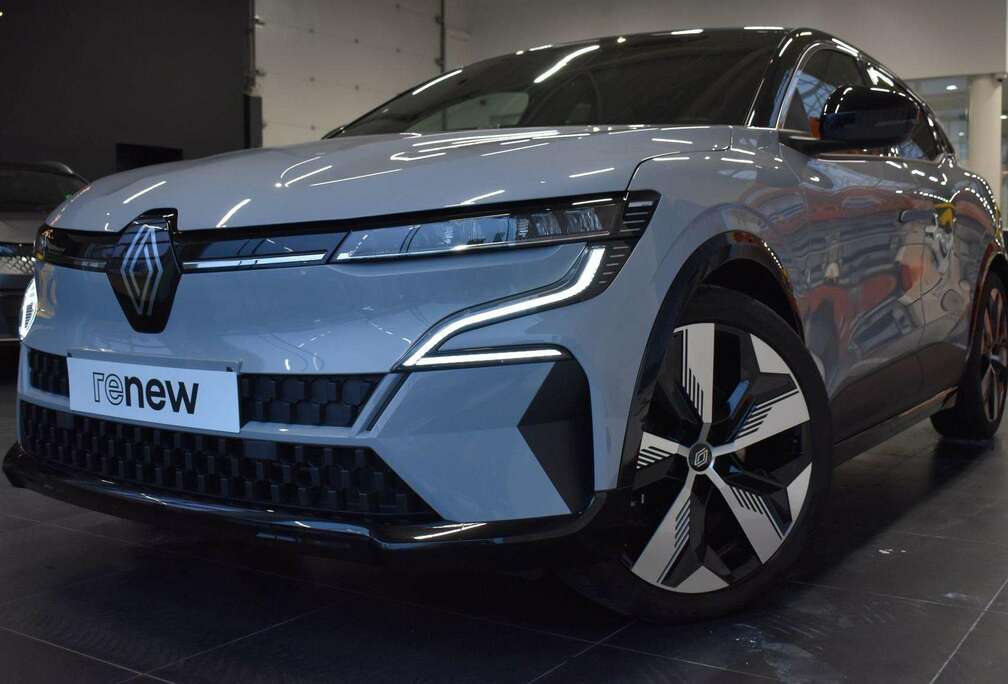 Renault e-Megane E-Tech 40 kWh Techno R130 Standard charge