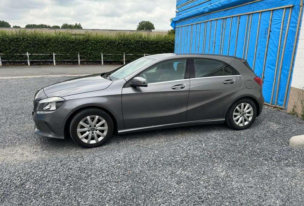Mercedes-Benz Mercedes a180