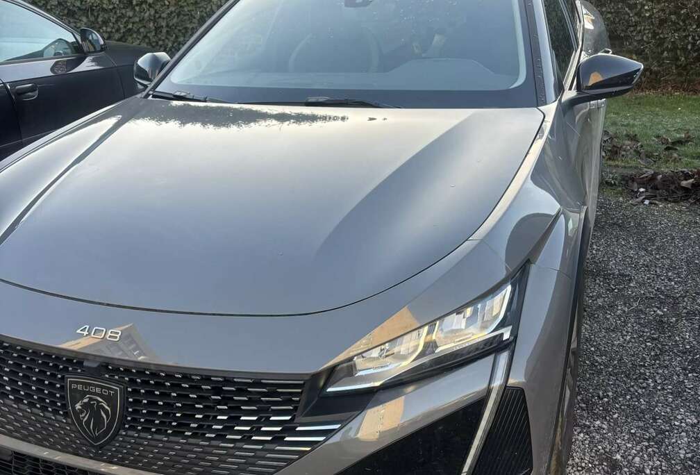 Peugeot 1.2 PureTech Allure S&S New Photo