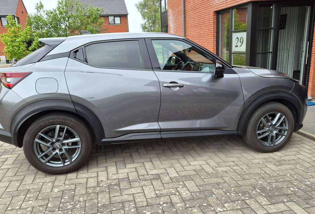 Nissan Juke 1.0 DIG-T 2WD N-Connecta