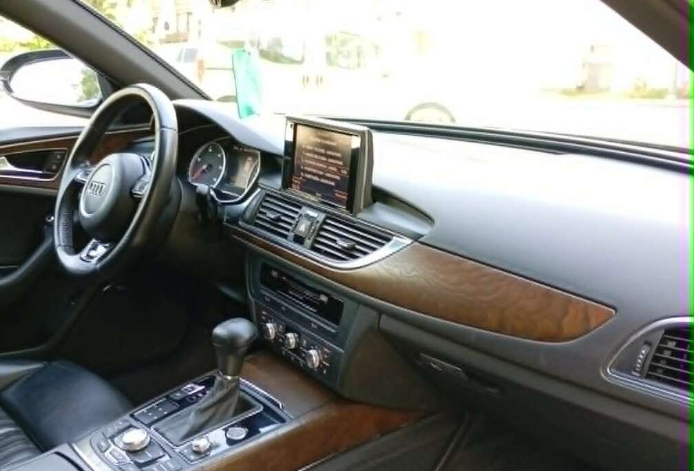 Audi A6 Avant 2.0 TDi 3xS line Multitronic. Full option