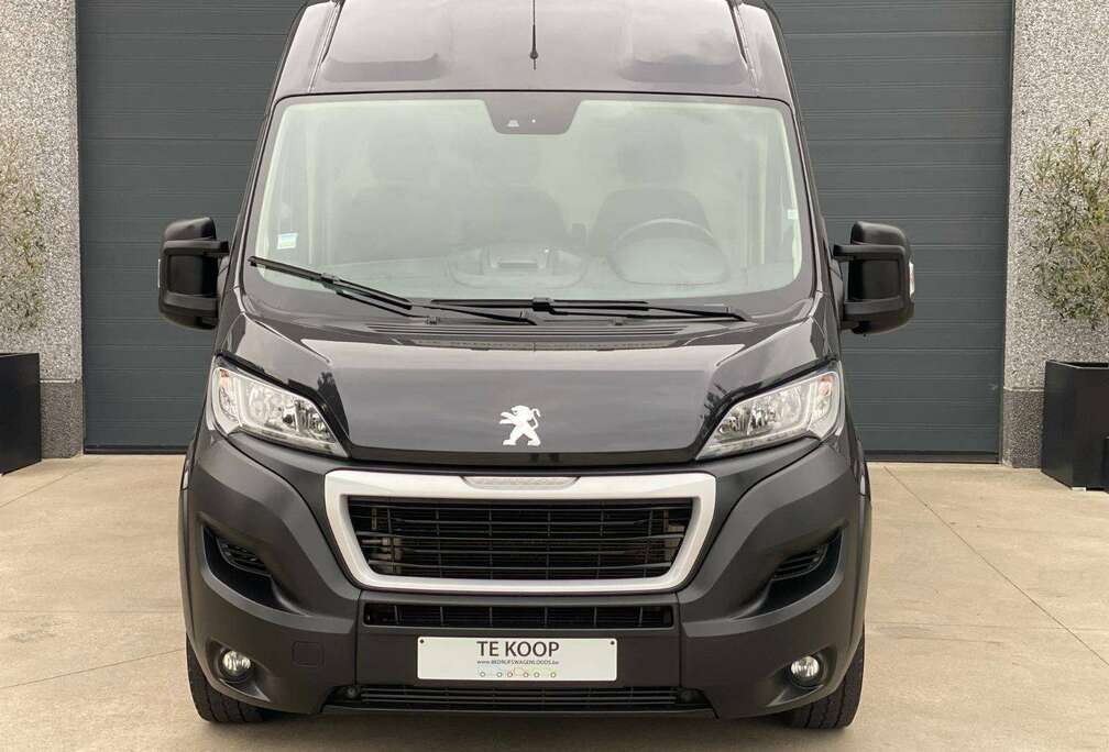 Peugeot 2.2 BlueHDi L2H2 Utility S/S