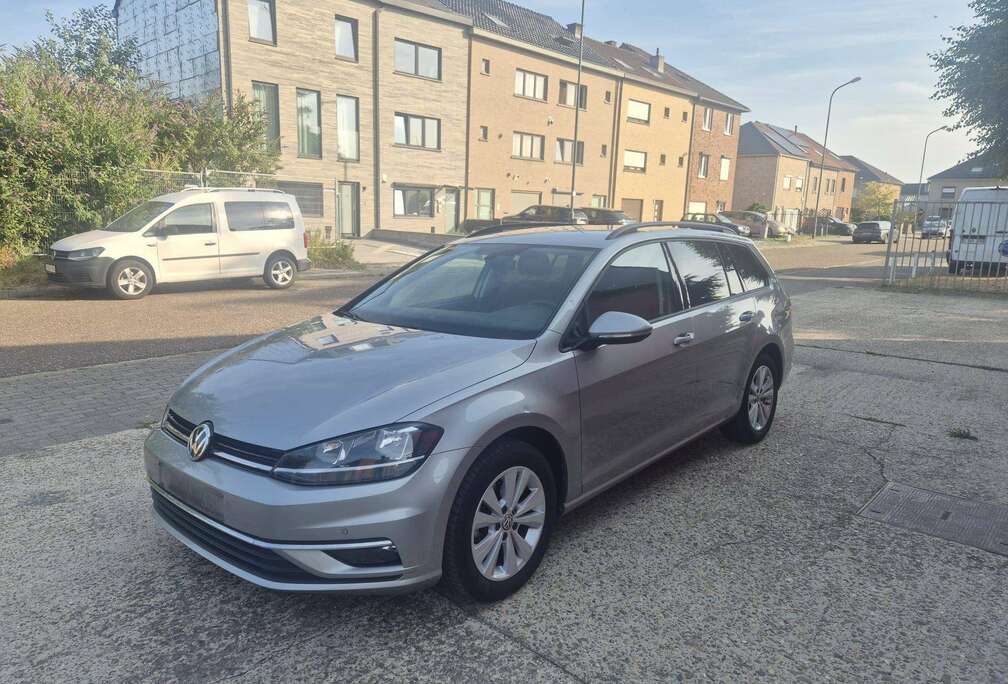 Volkswagen 1.4 TSI - Airco - Parkingssensoren - Cruise Controle - Trekhaak - Navigatie + Keuring - Carpass - Garantie (hagelschade)
