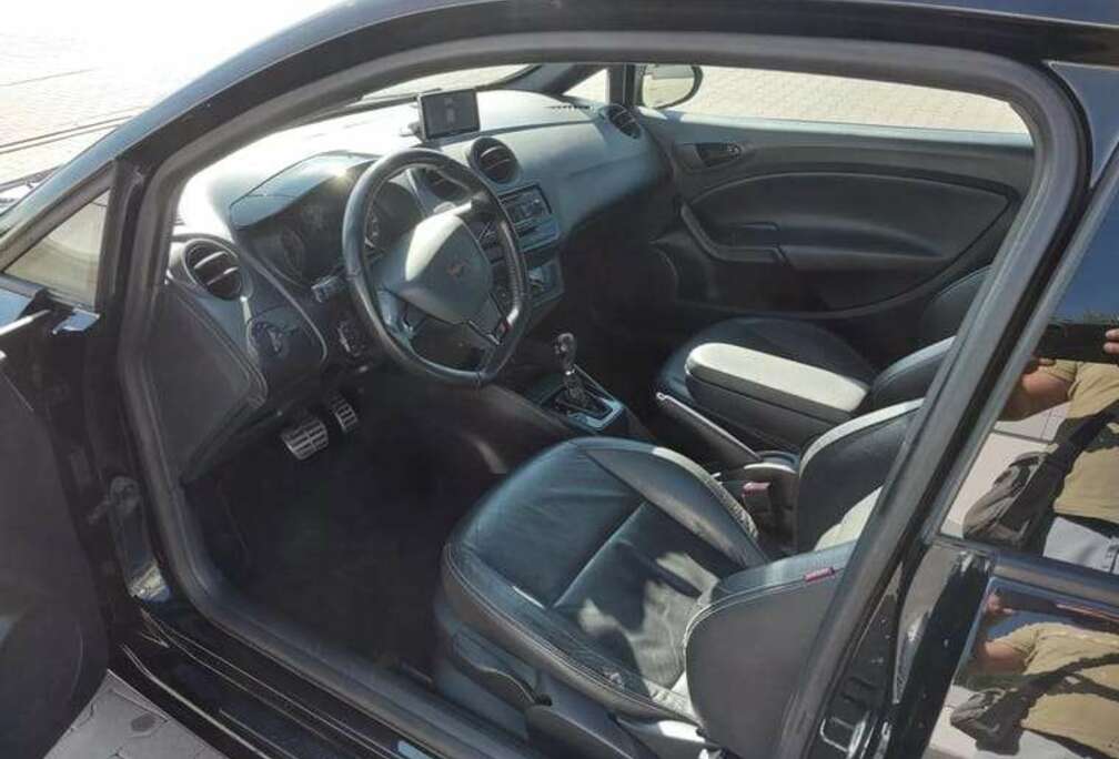 SEAT Ibiza SC 1.4 TSI FR Bocanegra DSG