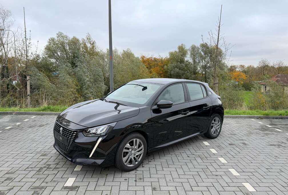 Peugeot 208 1.2i -GPS-AIRCO-JANTES + CARNET COMPLET