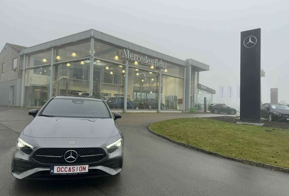 Mercedes-Benz A 250 e PHEV AMG Line - FULL