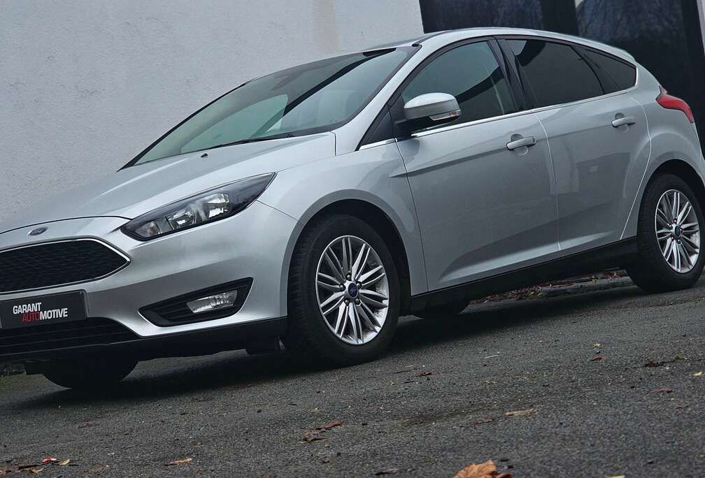 Ford Focus 1.0 Zuinige wagen met GPS, CARPLAY,..