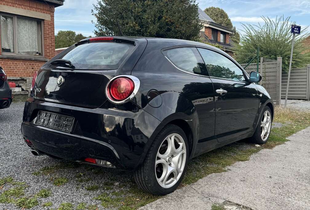 Alfa Romeo 1.6 JTD Multijet Distinctive DPF