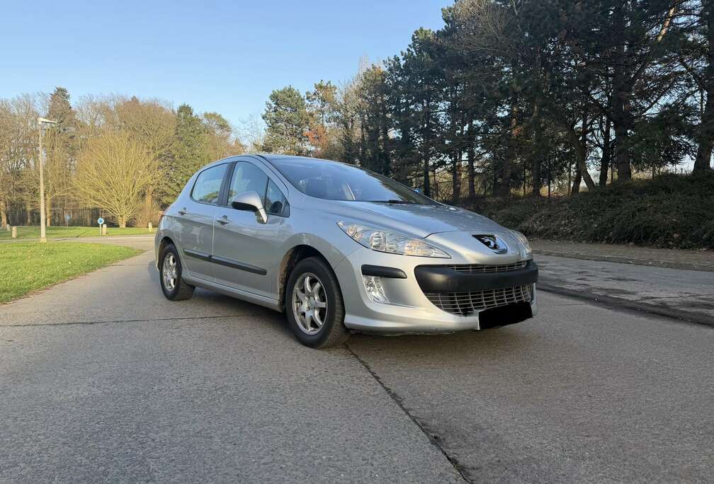 Peugeot benzine 1.6 AUTOMAAT blanco gekeurd voor verkoop
