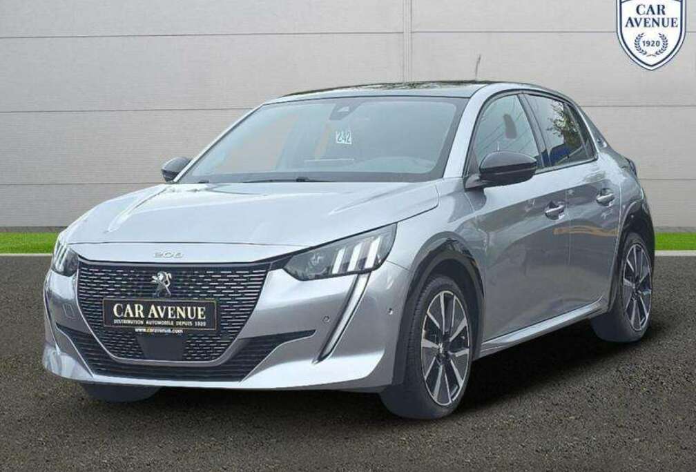 Peugeot e-208 136ch GT