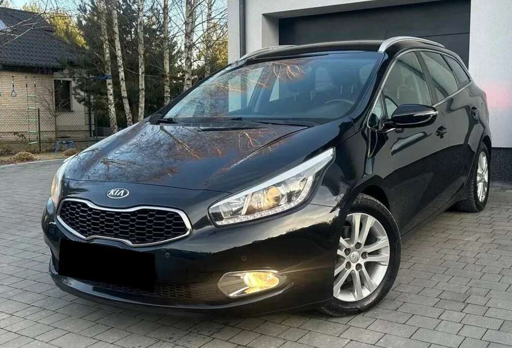Kia Cee\'d SW 1.6i Fusion DCT