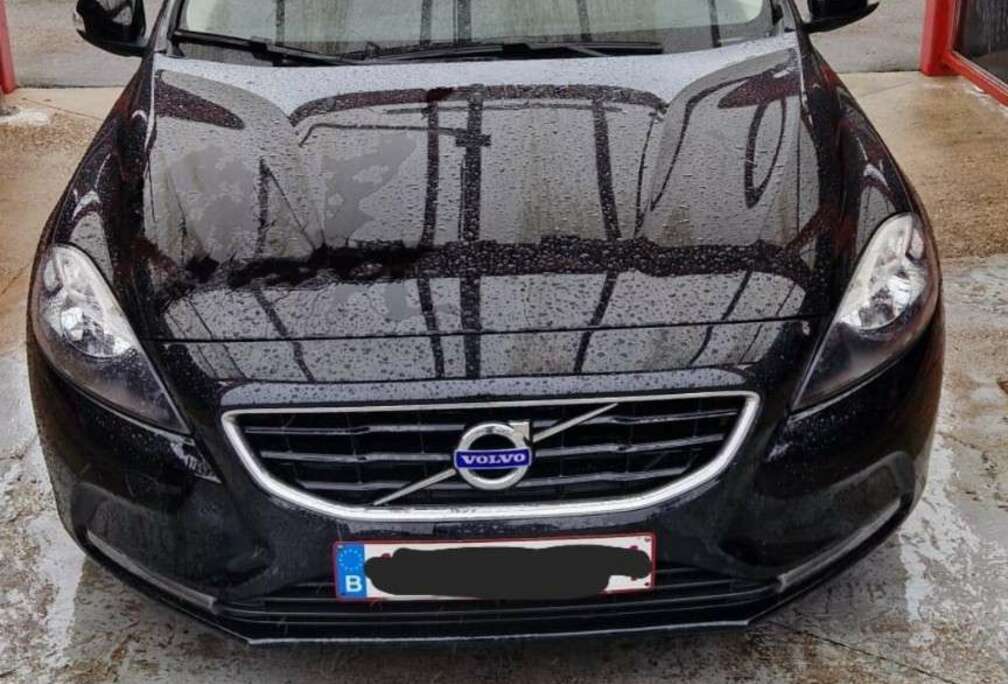 Volvo V40 2.0 D2
