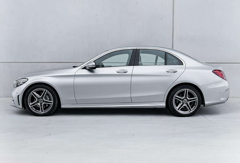 Mercedes-Benz C180d AMG Line Garantie