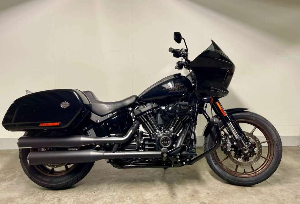 Cruiser SOFTAIL FXLRST